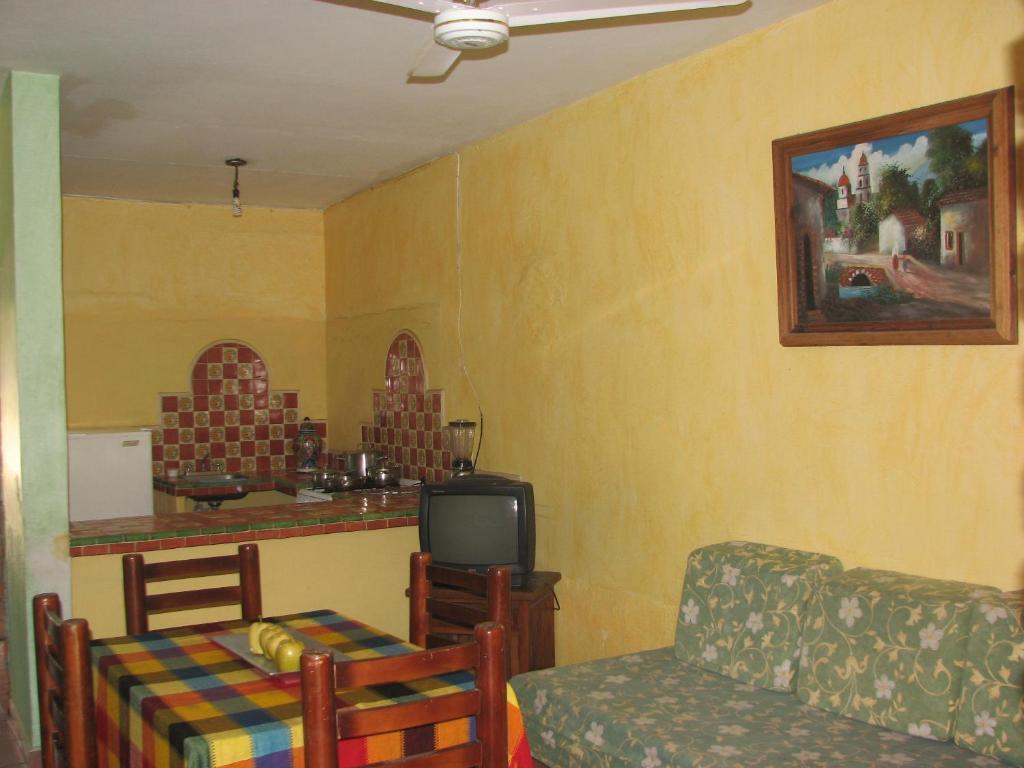 Bungalows El Delfin Rincón de Guayabitos Quarto foto